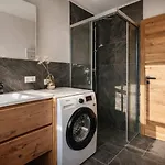 Cloud 9 - Penthouse With Rooftop Terrace & Private Whirlpool By Alpenluxus Collection Fügen