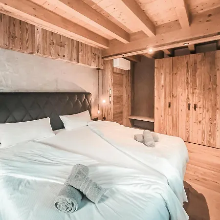 Cloud 9 - Penthouse With Private Rooftop Terrace & Whirlpool In Zillertal, Presented By Alpenluxus