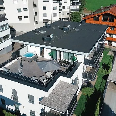 Cloud 9 With Private Roof Terrace & Whirlpool - An Alpenluxus Appartement, Zillertal Fügen