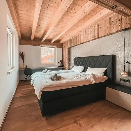 Cloud 9 With Private Roof Terrace & Whirlpool - An Alpenluxus Appartement, Zillertal Appartamento Fügen