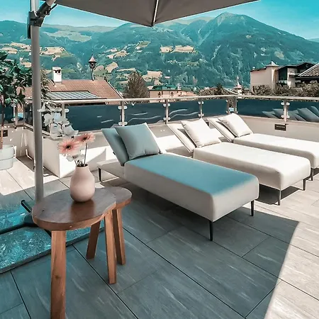 Cloud 9 - Penthouse With Private Rooftop Terrace & Whirlpool In Zillertal, Presented By Alpenluxus * Fügen