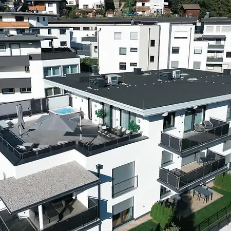 Cloud 9 - Private Whirlpool & Rooftop Terrace Nyaraló