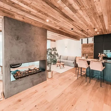 Cloud 9 - Alpenluxus Collection פוגן