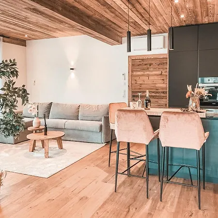 Apartman Cloud 9 With Private Roof Terrace & Whirlpool - An Alpenluxus Appartement, Zillertal Fügen