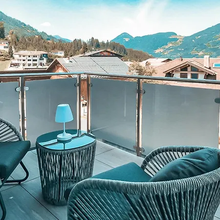 Apartman Cloud 9 With Private Roof Terrace & Whirlpool - An Alpenluxus Appartement, Zillertal *