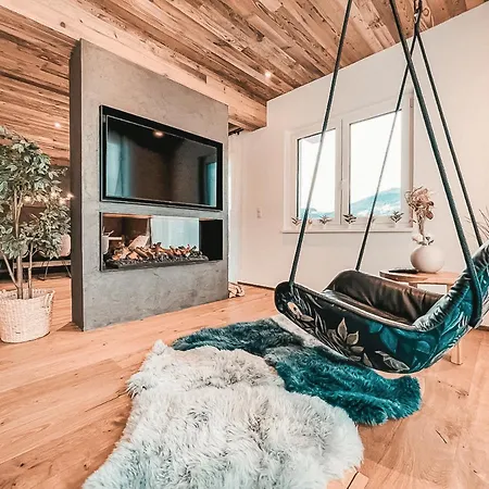 Cloud 9 With Private Roof Terrace & Whirlpool - An Alpenluxus Appartement, Zillertal * Fügen
