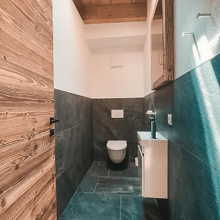 Cloud 9 With Private Roof Terrace & Whirlpool - An Alpenluxus Appartement, Zillertal Apartman *
