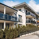 Cloud 9 - Penthouse With Rooftop Terrace & Private Whirlpool, Alpenluxus Collection בית נופש פוגן